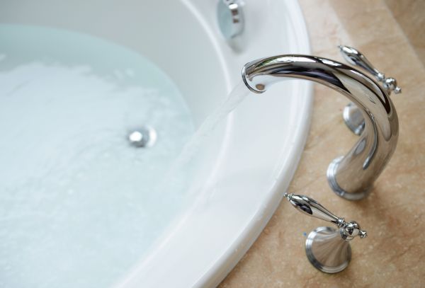 Cost of Tub Faucet Replacement in Fairfield